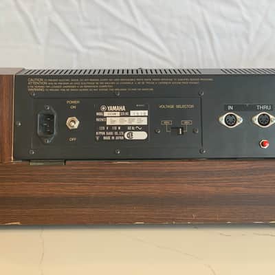 Yamaha CS-70M imagen 12