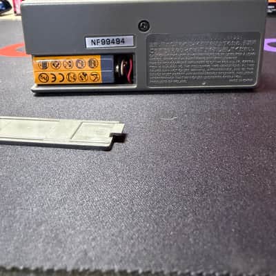 Boss TU-6 Guitar Tuner image 7