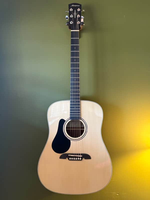 Alvarez RD26L Regent Series Dreadnought 2010s - Natural image 1