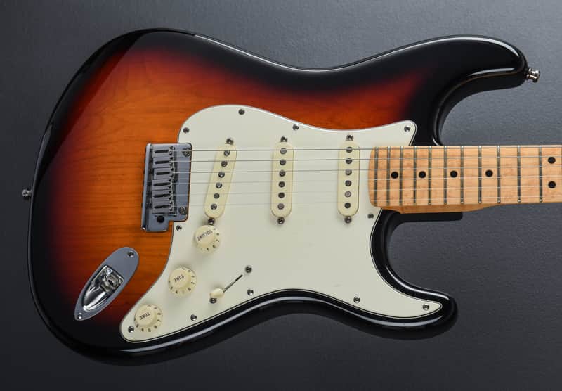 Fender Custom Shop USED Custom Classic Stratocaster "V" Neck - 3-Color Sunburst '08 image 1