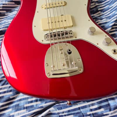 Fender Pawn Shop Bass VI 2013 - 2014 - Candy Apple Red image 2