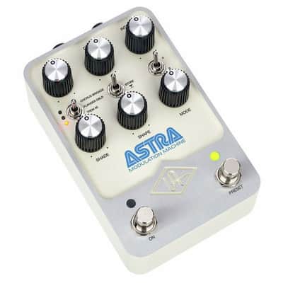 Universal Audio Astra Modulation Machine | Dual Modulation Pedal. New with Full Warranty! image 6