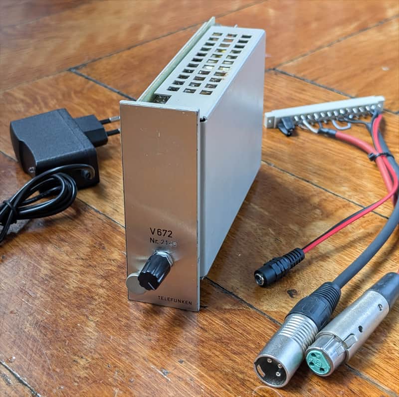 With audio demo: Vintage Telefunken V672 mic preamp - first version - variable gain 30 .. 60 dB - plug & play - fully recapped image 1
