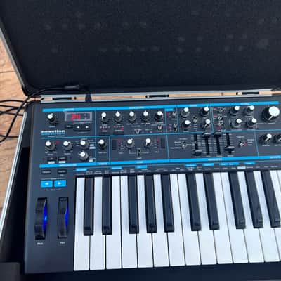 Novation Bass Station II +case