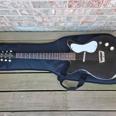 Vintage 1960 Danelectro DC-1 Standard Shorthorn Electric Guitar w/ Fender Gig Bag! image 2
