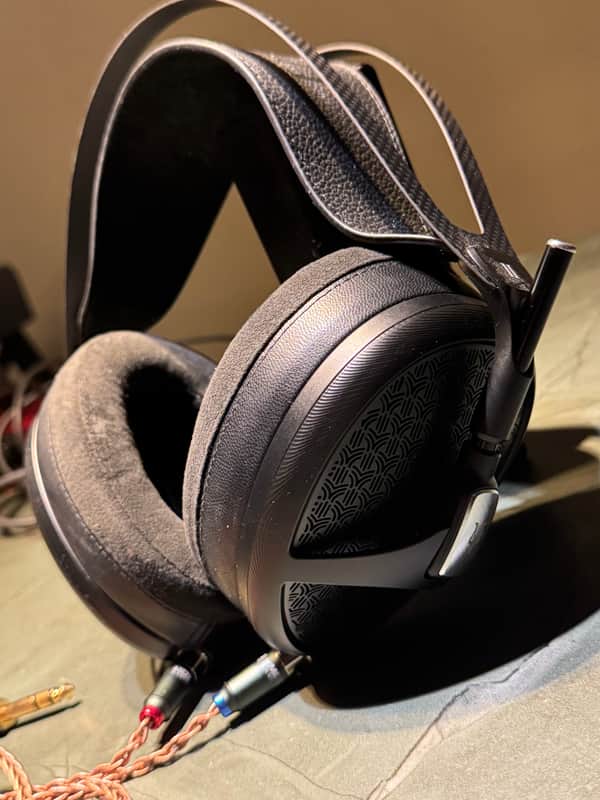 Meze Empyrean II 2023, barely used image 1