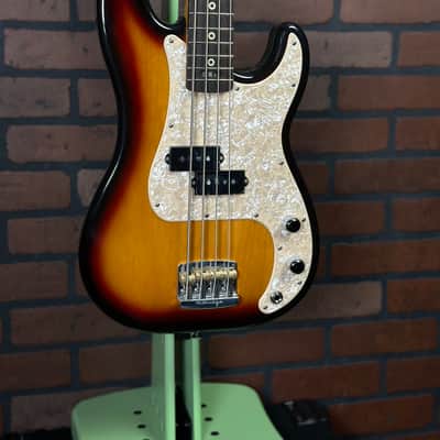 Woodcraft Electric Guitars P Bass 4 Mini Short Scale 4-String Electric Bass image 1