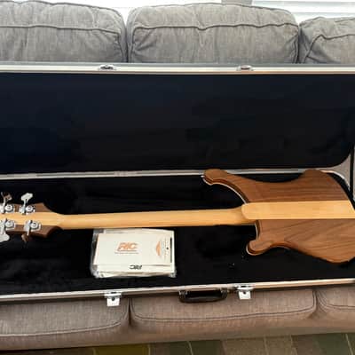 Rickenbacker 4003W Walnut 2017 - Mint image 2