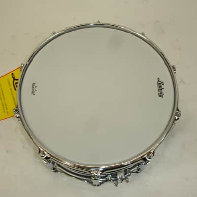 Ludwig LB402B Supraphonic 14"x6.5" Chrome Over Brass Snare Drum image 9