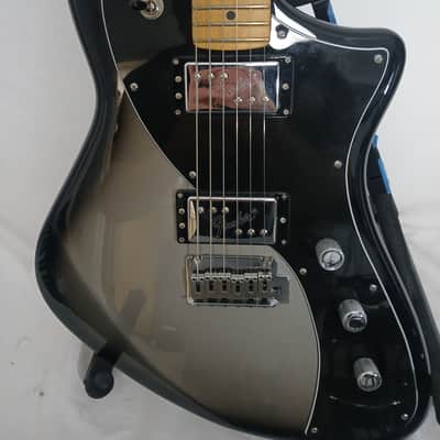 Fender Player Plus Meteora HH 2022 - Present - Silverburst image 2