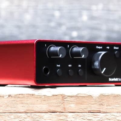 Focusrite Scarlett Solo 4th Gen Studio-Quality 2-In / 2-Out USB Audio Interface image 3