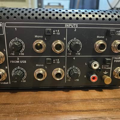 Behringer Xenyx CONTROL2USB Studio Monitor Controller 2012 - Present - Black image 8