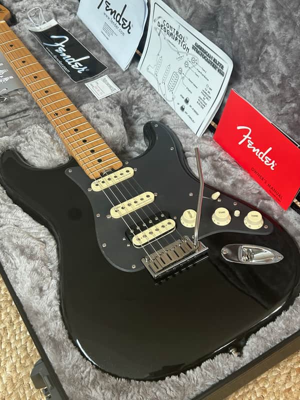 Fender American Elite HSS Stratocaster 2015 - Black image 1