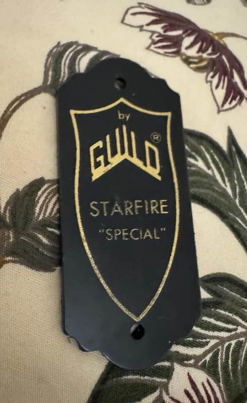 DeArmond By Guild Starfire Special truss rod cover 1998-2004 - Black and gold image 1