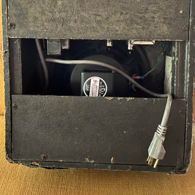 Kalamazoo Model 1 5-Watt 1x10" Guitar Combo 1960s - Black image 2