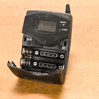 Sennheiser EM 100 G3 Receiver w/ SK 100 G2 Bodypack - A Range (NO PSU) CG010YY image 12