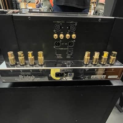 McIntosh MC312 Stereo Power Amplifier (Preowned - Local Pickup) image 2