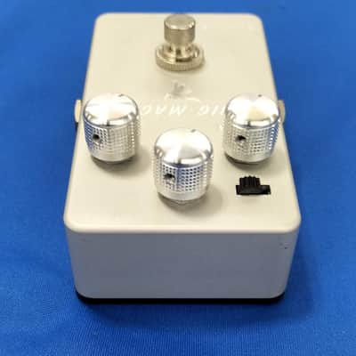 SUMO STOMP Big Mage Fuzz Guitar Effects Pedal image 4