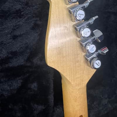 Fender American Standard Stratocaster with Maple Fretboard- 1993 - Brown Sunburst image 5