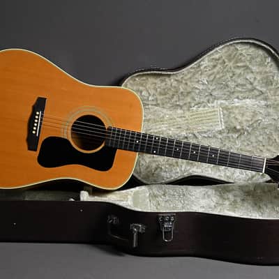 Guild D-46 Blonde 1981 image 2