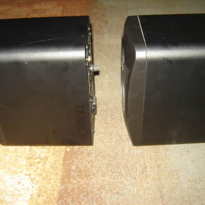 Tannoy Reveal 402 Powered Monitor (Pair) 2010s - Black image 4