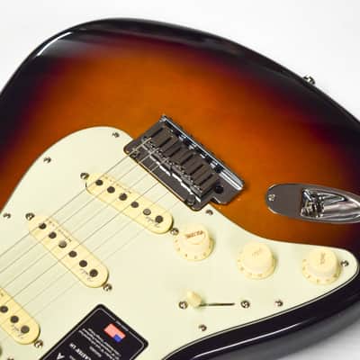 Fender American Ultra Stratocaster Left Handed (DEMO) - Ultraburst image 5