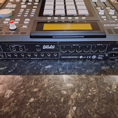 Akai MPC2500 Music Production Center 2005 - 2013 - Black image 5