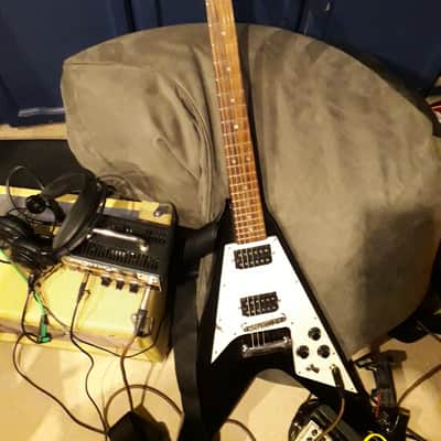 Condor Flying V Black image 1