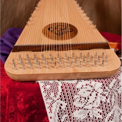 Roosebeck Baritone Rounded Psaltery - Right Hand image 3