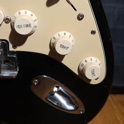 Fender 2005 Custom Shop Stratocaster Pro Closet Classic Black w/ Matching Early '90s Fender HSC image 8