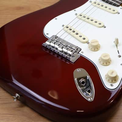 2025 Fender Player II Stratocaster (Transparent Cherry Burst) image 3