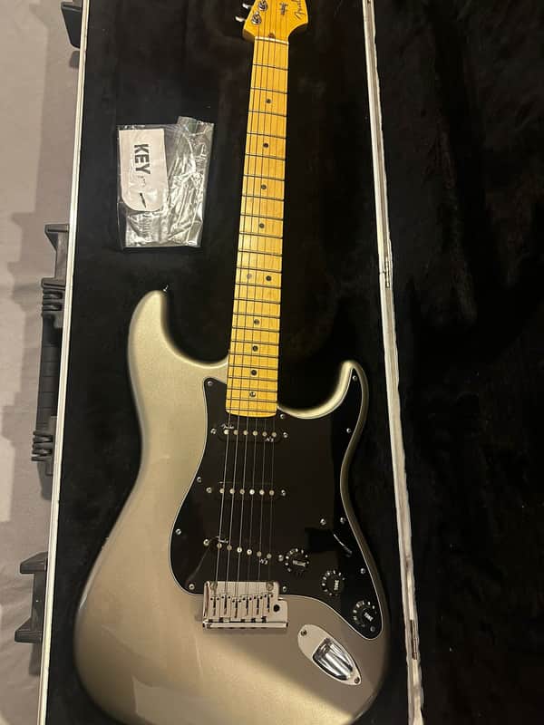 SHARP! Fender American DELUXE Stratocaster Electric Guitar Tungsten MAPLE Neck + Deluxe TSA Case. Tuxedo style. image 1