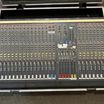 Allen & Heath GL2000 32ch Analog Console w/ Oasis Kases Road Case – Very Good image 2