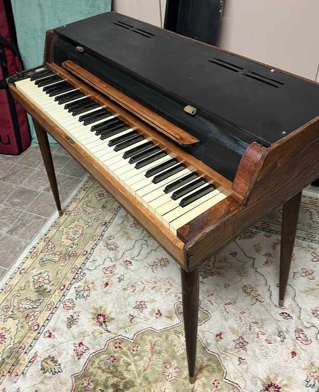 Wurlitzer 120 Electric Piano 1956-1962 - Natural Wood image 1