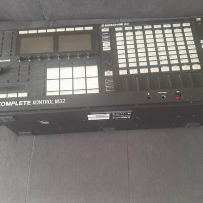 Immagine Native Instruments Maschine MKIII, Jam, KOMPLETE KONTROL M32 2023 - 8