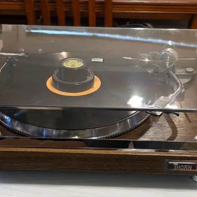 VINTAGE THORN RESTORED TURNTABLE/33/45 SPEED/CHROME STYLE image 3