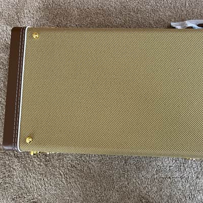 Fender Classic Series Wood Case for Strat and Tele in Tweed image 19