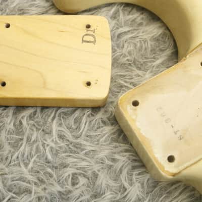 1990’s Fender Japan FUJIGEN Made Stratocaster ST-40 Vintage White finish Made in Japan image 22