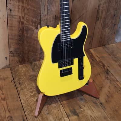 Fender Player Plus Telecaster HH Ebony Fretboard - Limited Edition - Ferrari yellow image 2