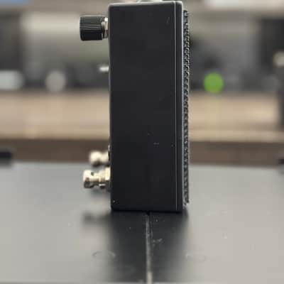 Walrus Audio Silt Harmonic Fuzz - Black image 3