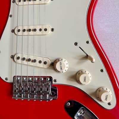 Fender Stratocaster Mark Knopfler Signature 2003 - Hot Rot Red image 2