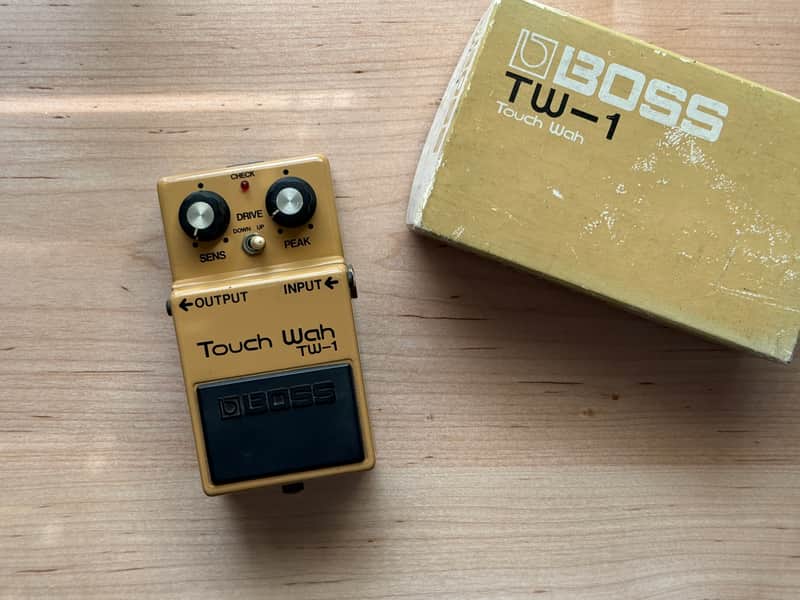 Boss TW-1