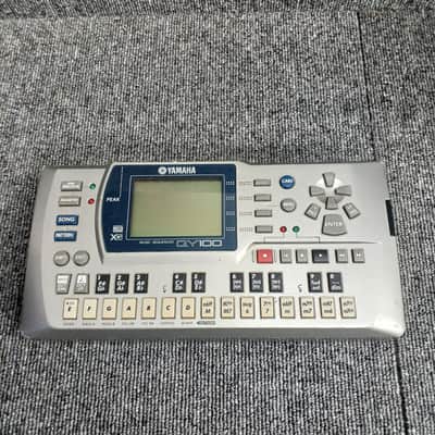YAMAHA QY100 Music Sequencer