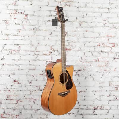 Yamaha FSX800C Concert Size Electric/Acoustic Vintage Natural image 3