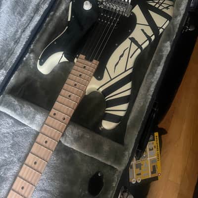 EVH Striped Series Electric Guitar 2013 - White with Black Stripes**ERUPTION!** image 2