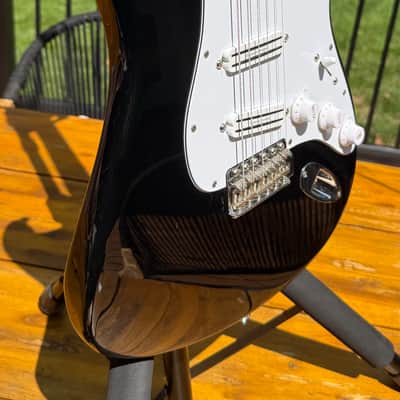 2015 Fender Jimi Hendrix Artist Series Stratocaster – Black/Maple – Upgraded Seymour Duncan Loaded Pickguard image 3