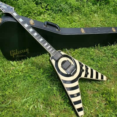 Gibson Zakk Wylde Custom Flying V Bullseye 2007 image 3