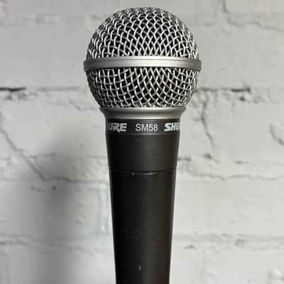 Shure SM58 XLR Handheld Microphone GENUINE