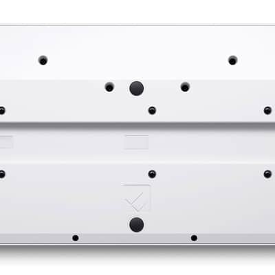 Novation LAUNCHKEY 49 MK4 White 49-Key USB MIDI Keyboard Controller+Air Bench image 17