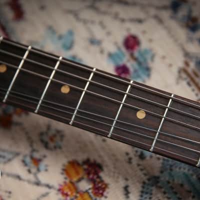 Novo Solus F1 Sunburst 2 Tone Sunburst image 13